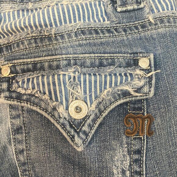 Miss Me Blue Seville Fringe Bermuda Stripe Detail Denim Jean Shorts Women Sz 27 - Picture 3 of 16